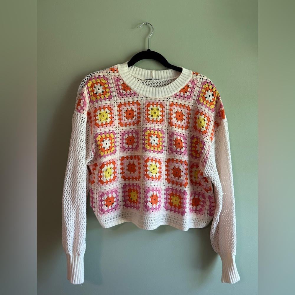 ZARA - Crochet Patchwork Crewneck Sweater in White, Pink & Orange - Picture 2 of 4